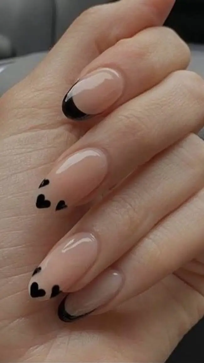 Heartbeat Line Nail Art for Romance