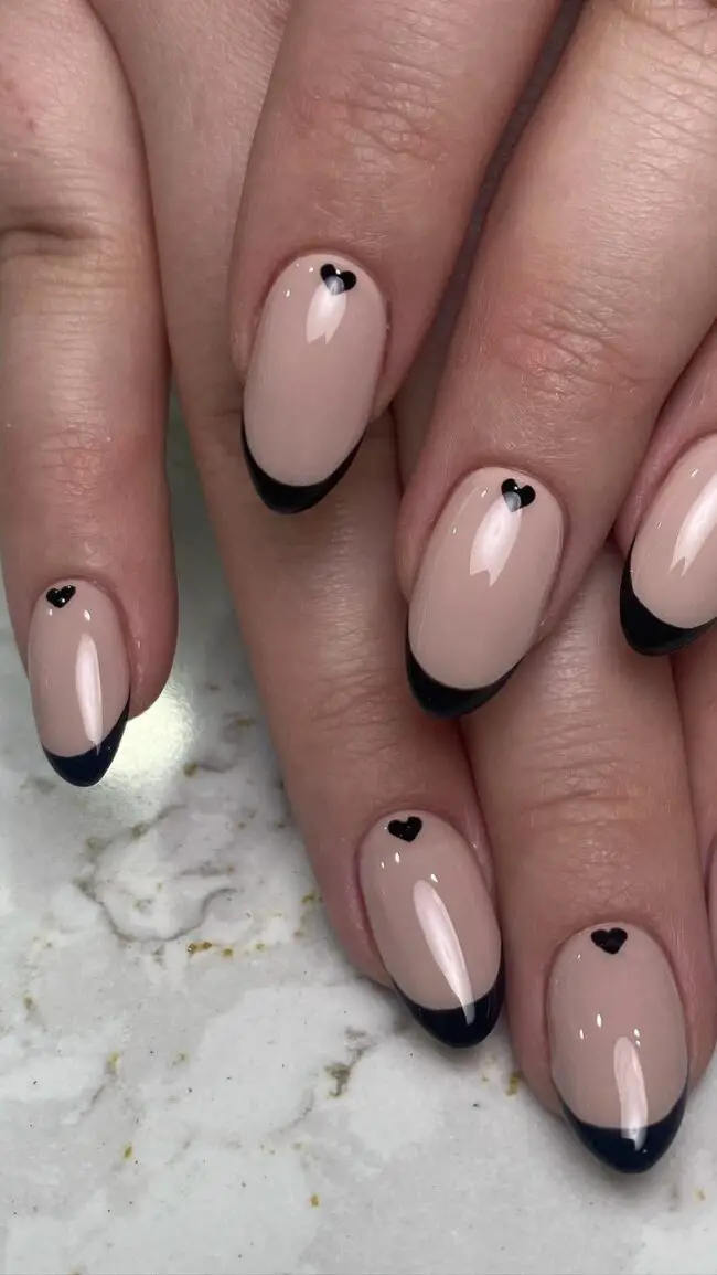 Chic Black and Nude Nail Art